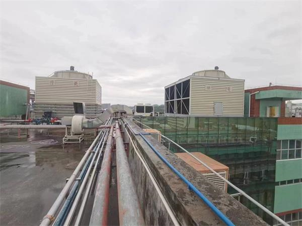 冷卻塔填料更換的時機怎么找呢,工業冷卻塔,冷卻塔填料廠家