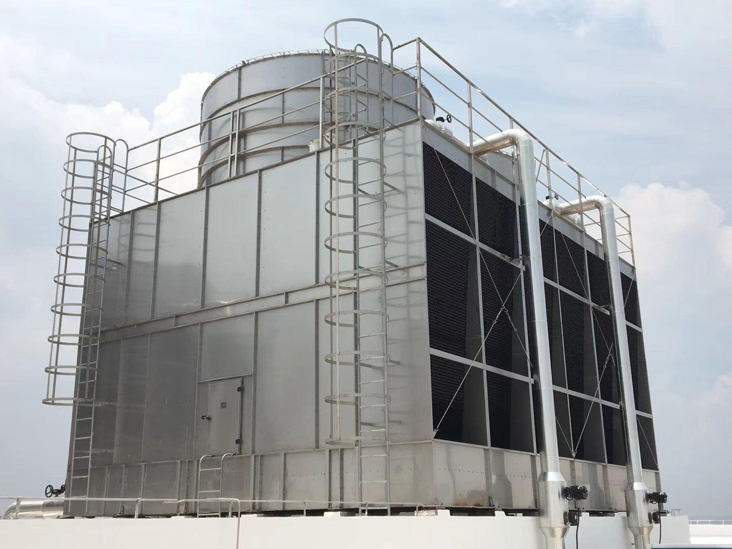 工業(yè)冷卻塔的進(jìn)出塔的溫差如何掌握？(高溫冷卻塔進(jìn)出